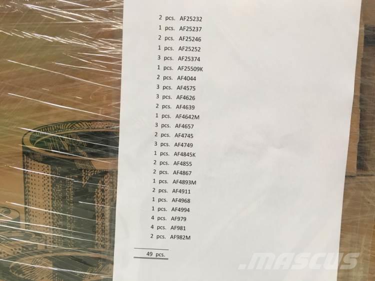  Luftfiltre Fleetguard مكونات أخرى