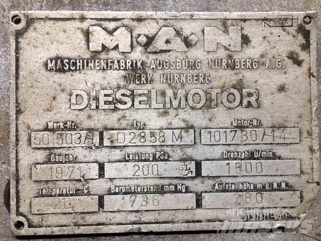 MAN D2858M V8 motor محركات