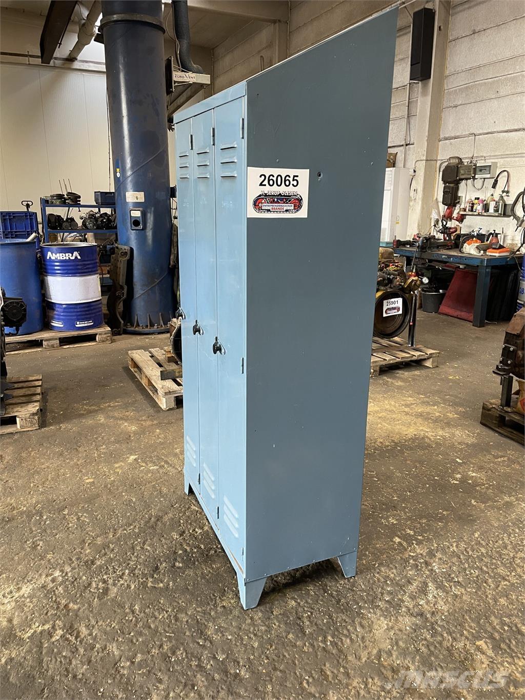  Omklædningsskab, 3 rum مكونات أخرى