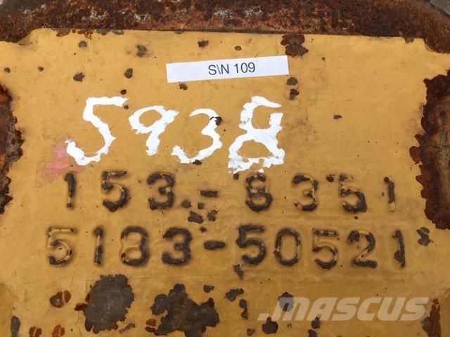  Rammeled ex. Cat 735 Dumper مكونات أخرى