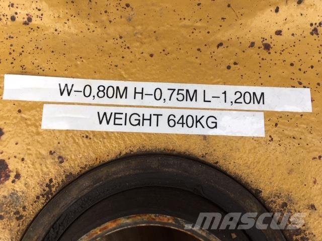  Rammeled ex. Cat 735 Dumper مكونات أخرى