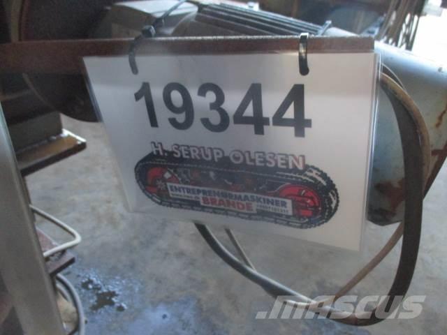  Rullebuk - 40 ton مكونات أخرى