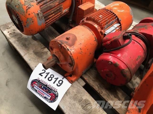  SEW Gearmotor Type R60A محركات