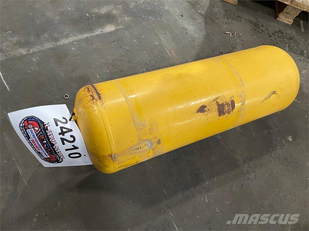  Tank, Volvo Dumper مكونات أخرى