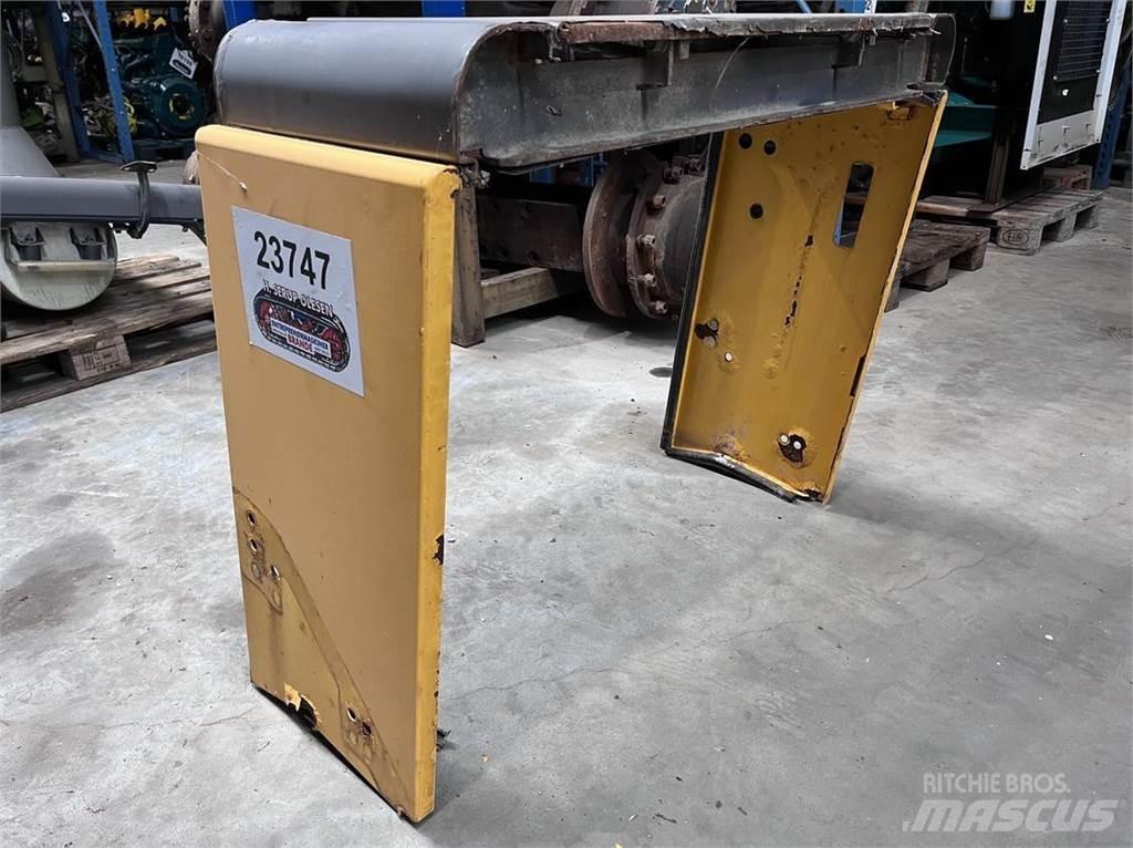  Top - & sideplade, Volvo L90E مكونات أخرى
