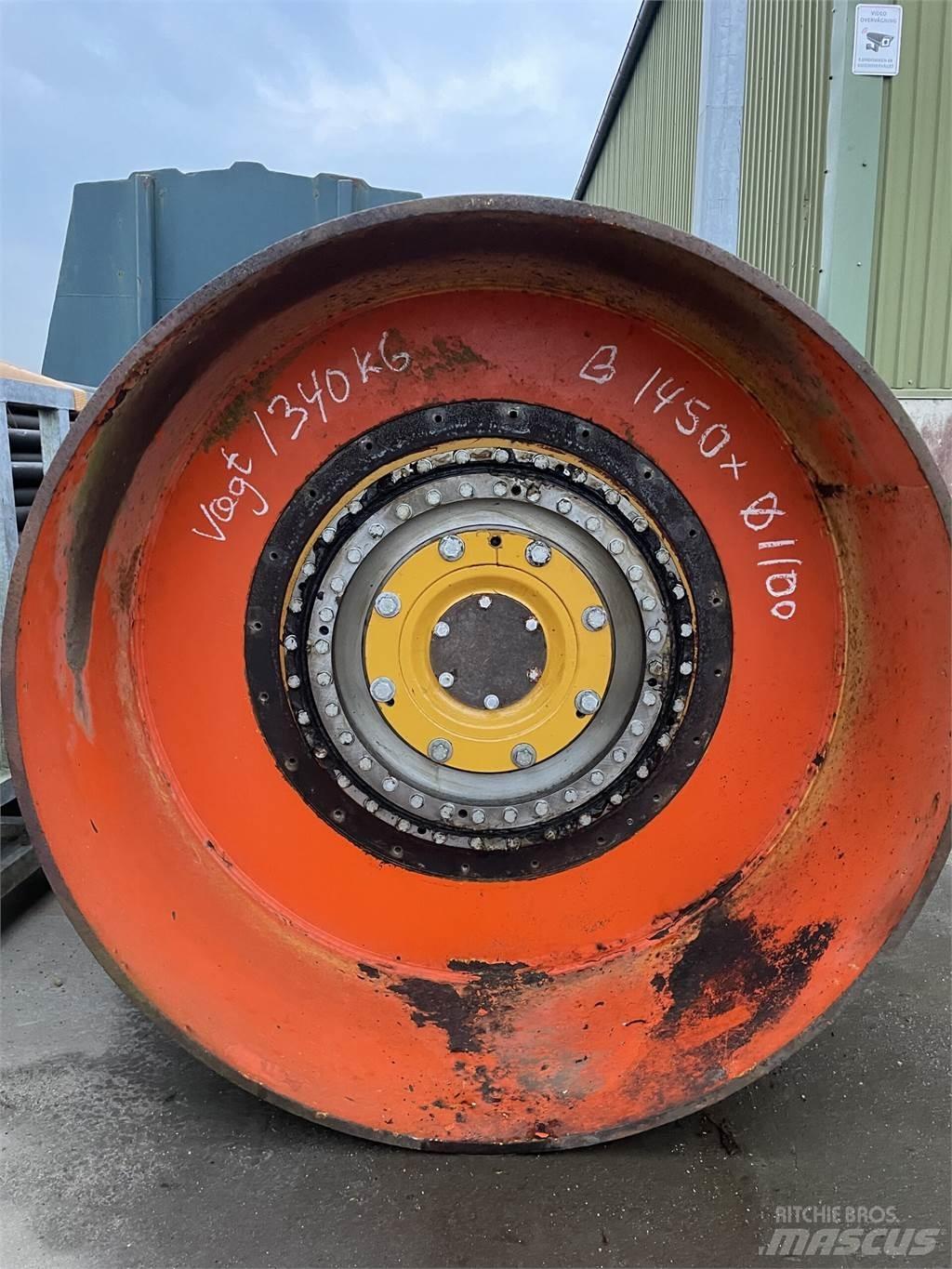  Trommel ex. Dynapac CC232 مداحل ثنائية الاسطوانة