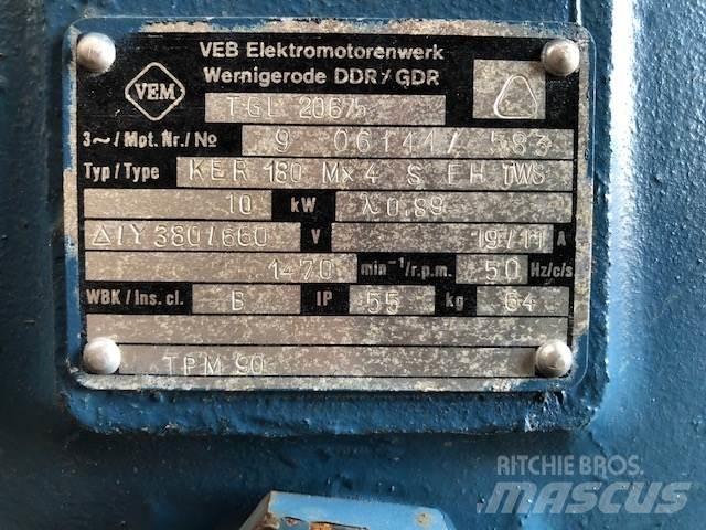 VEB kølekompressor - 4 cyl. مكابس