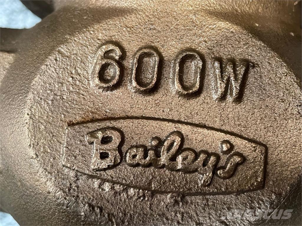  Ventiler - ca. 40 stk. مكونات أخرى