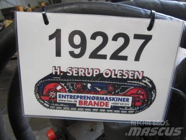Volvo 230B Krøjegear أخرى