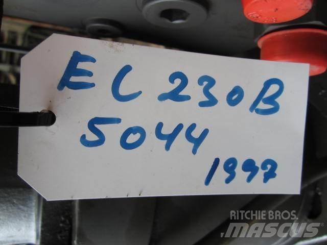Volvo 230B Krøjegear أخرى