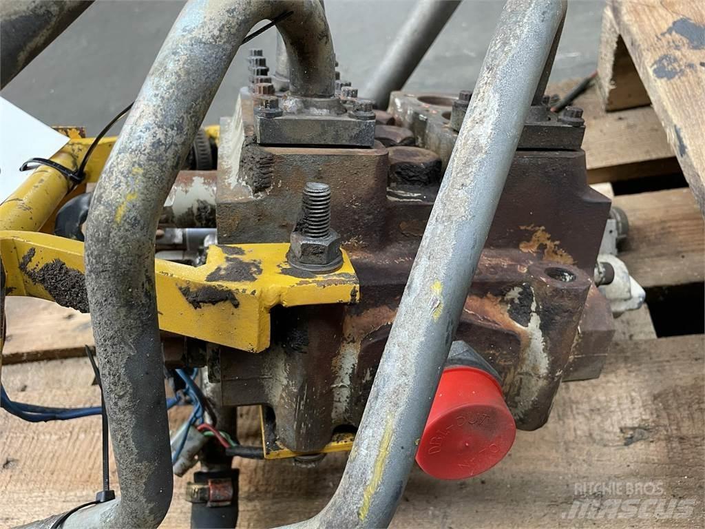 Volvo 4400 hovedventilblok هيدروليات