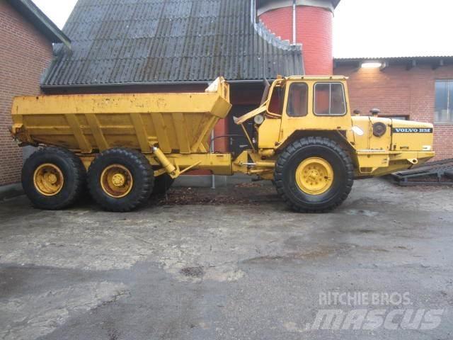 Volvo 861 dumper til ophug عربات نقل قلابة للمواقع
