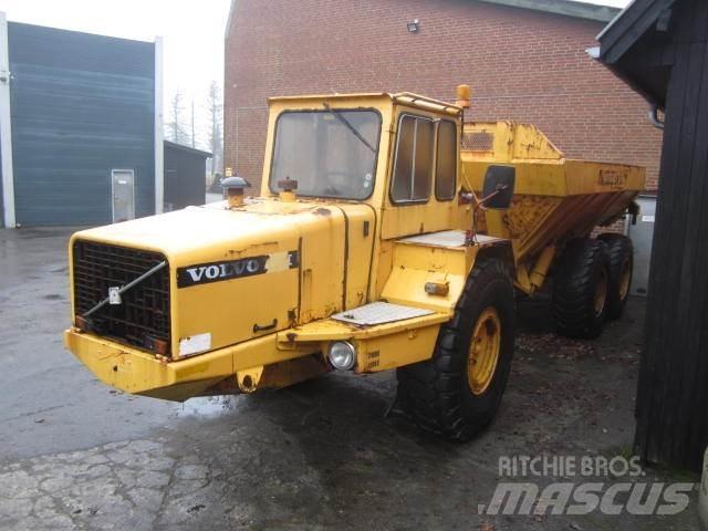 Volvo 861 dumper til ophug عربات نقل قلابة للمواقع