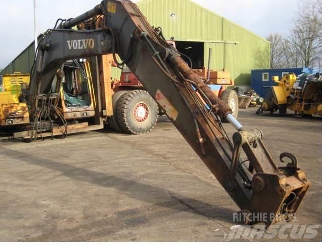 Volvo EC210BLC til ophug حفارات زحافة