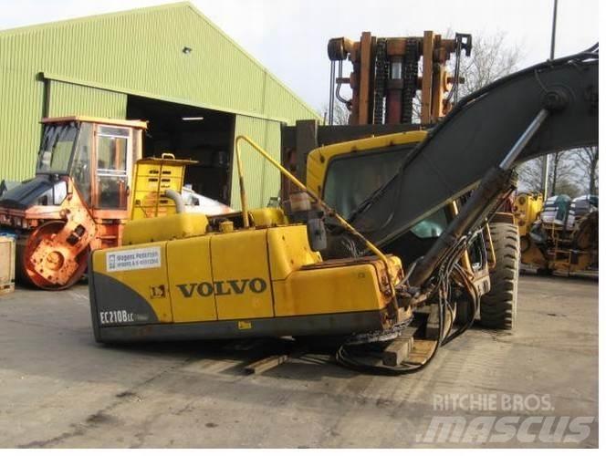 Volvo EC210BLC til ophug حفارات زحافة