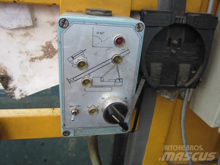 Volvo EC340 til ophug حفارات زحافة