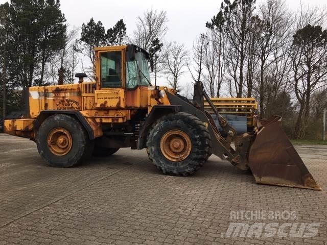Volvo L120C til ophug لوادر بعجل