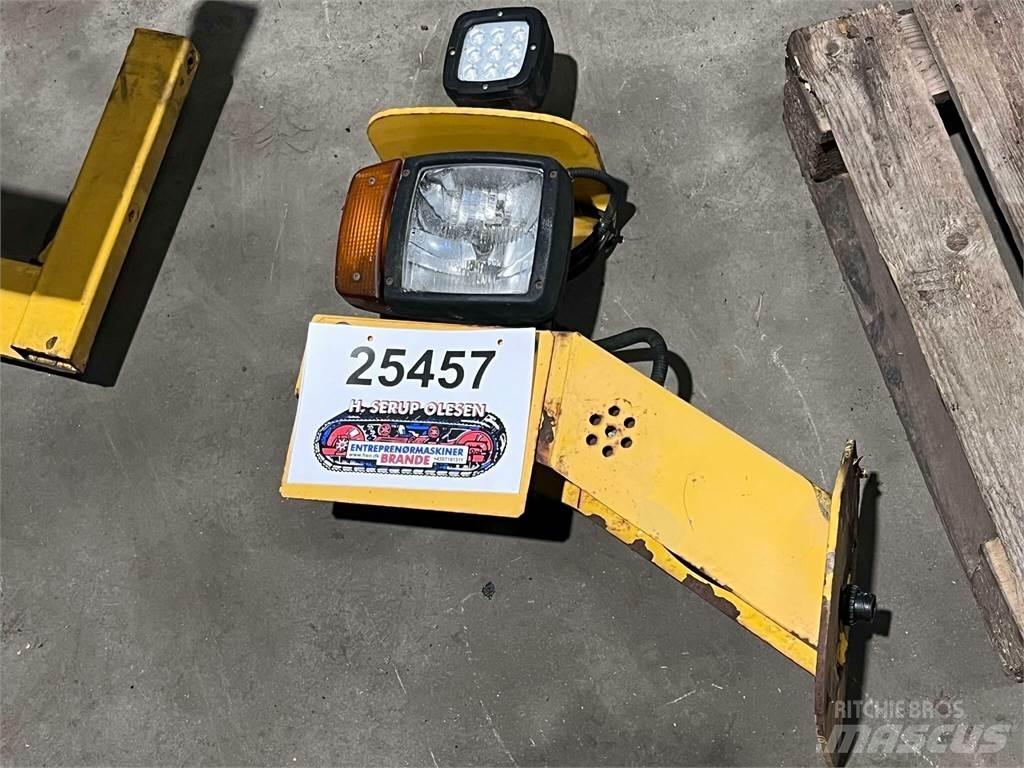 Volvo L120F frontlygte إلكترونيات