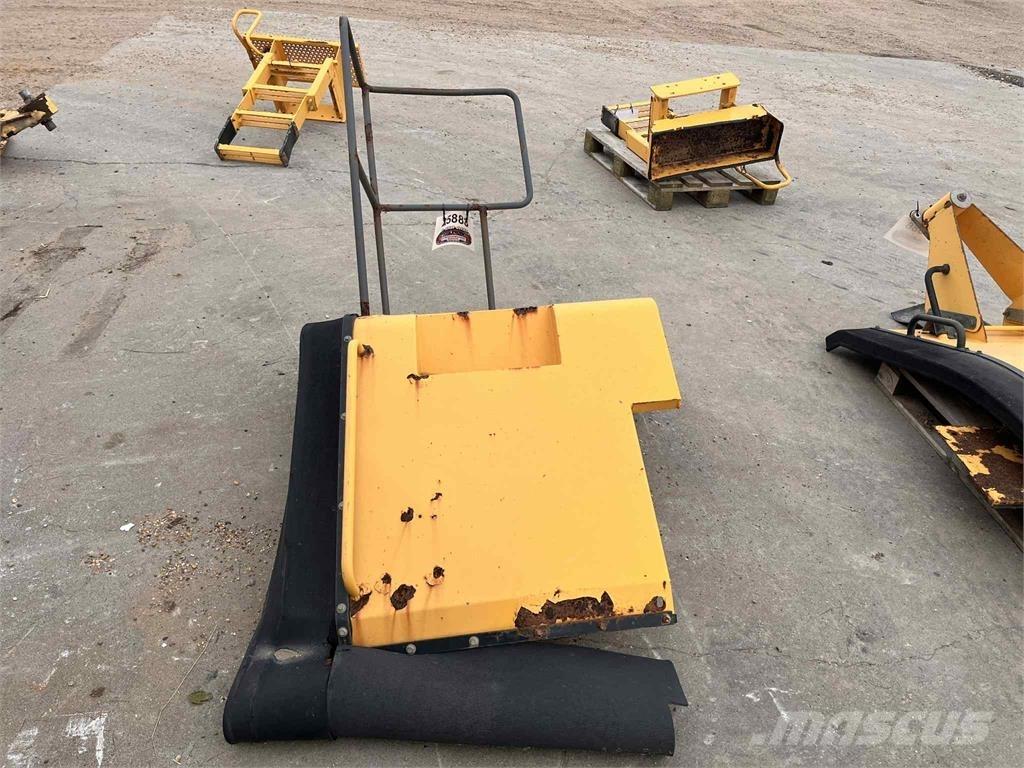 Volvo L220E højre bagskærm مكونات أخرى