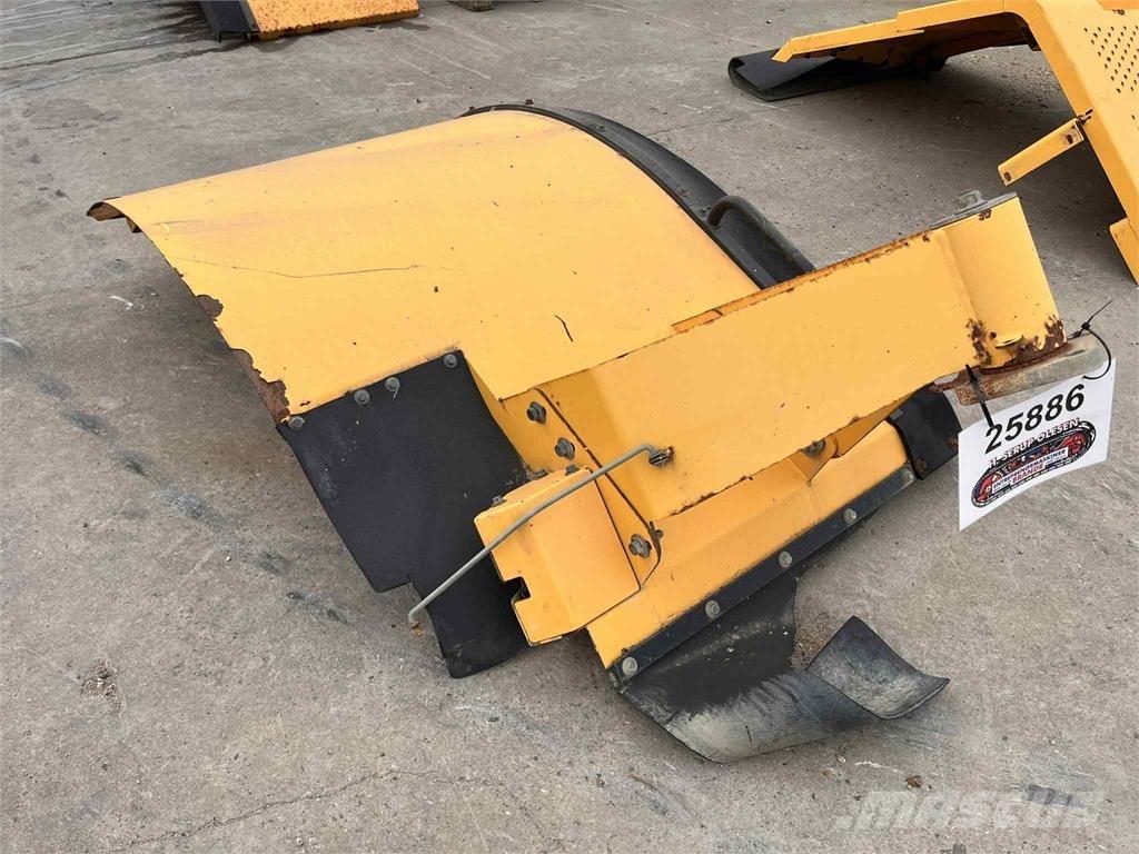 Volvo L220E højre bagskærm مكونات أخرى