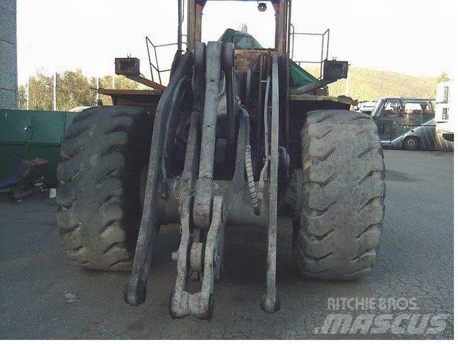 Volvo L220E til ophug لوادر بعجل