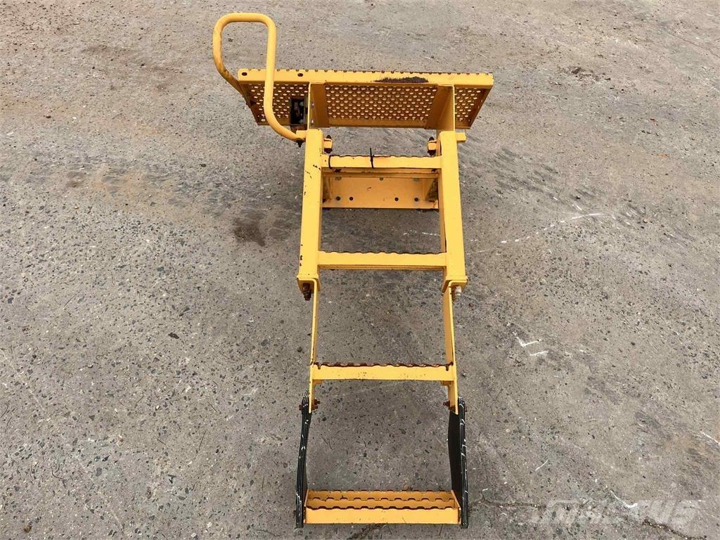 Volvo L220E trappe مكونات أخرى
