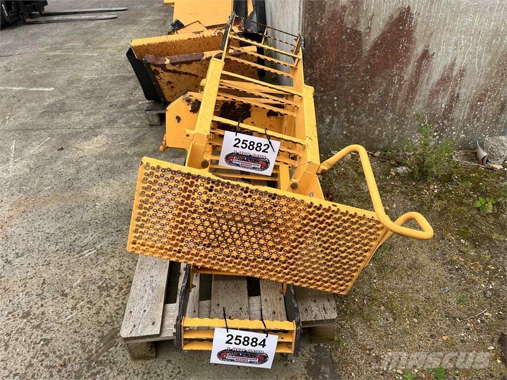 Volvo L220E trappe مكونات أخرى
