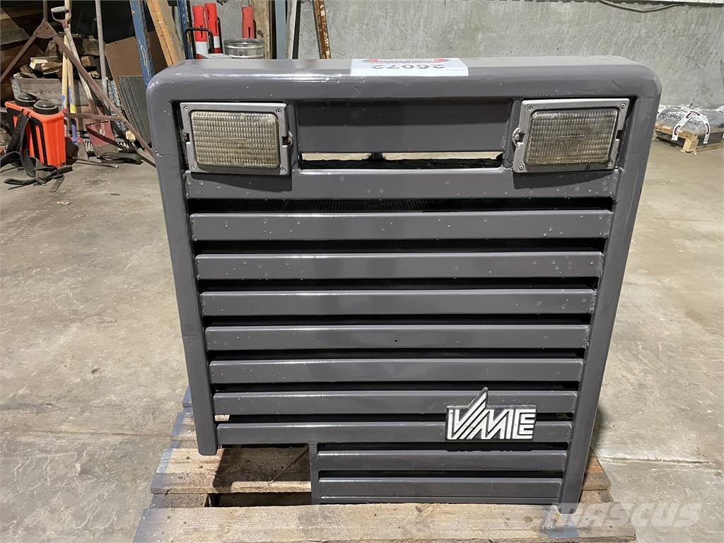 Volvo L70B kølerhjelm مكونات أخرى