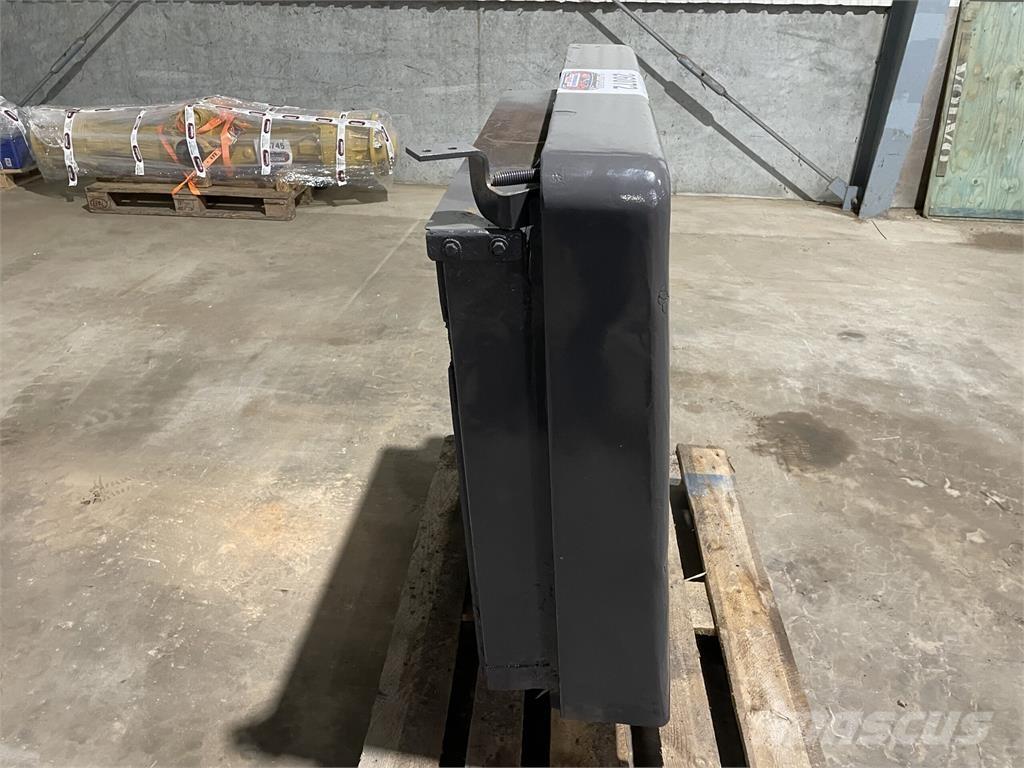 Volvo L70B kølerhjelm مكونات أخرى