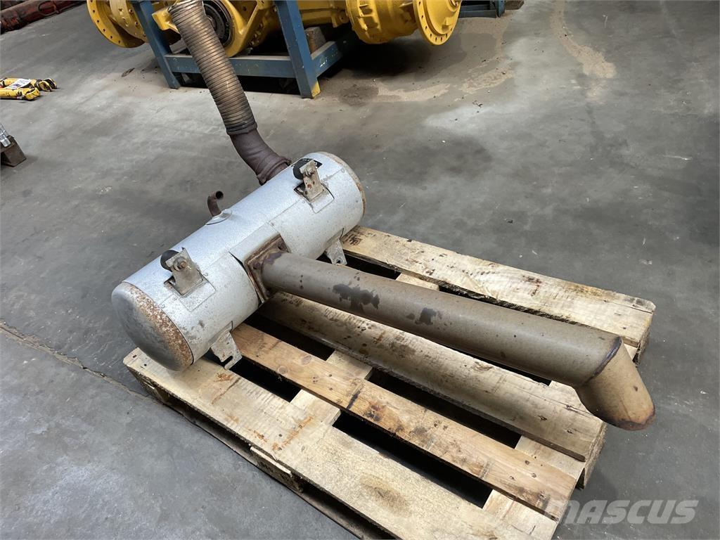 Volvo L70B lyddæmper محركات