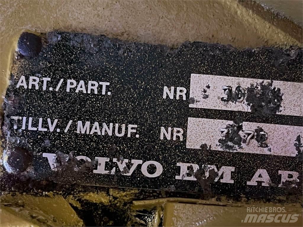 Volvo L90 Transmission أجهزة نقل