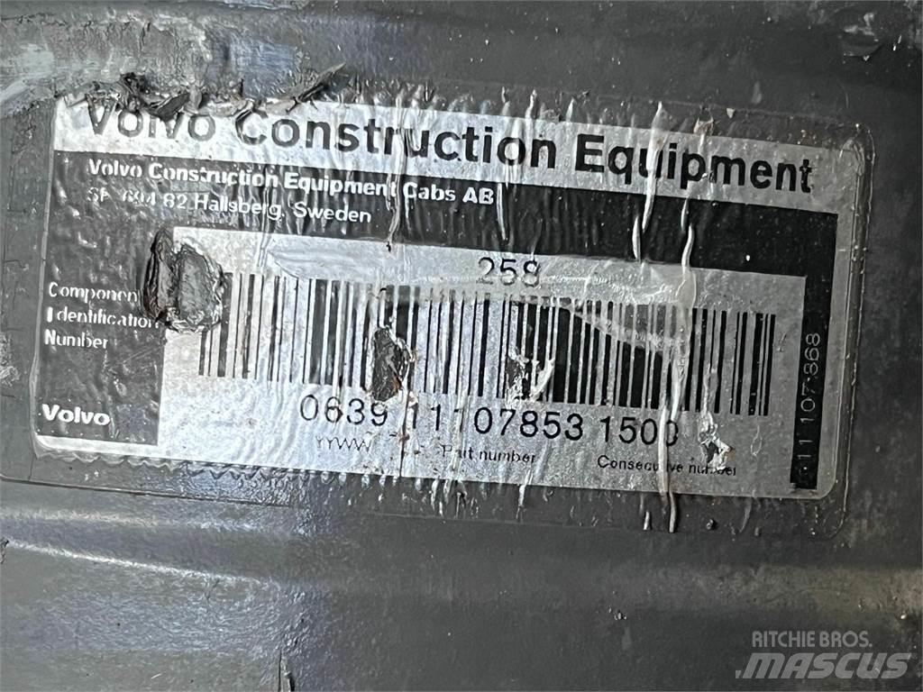 Volvo L90E løftecylinder هيدروليات