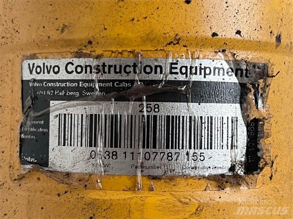 Volvo L90E styrecylinder هيدروليات