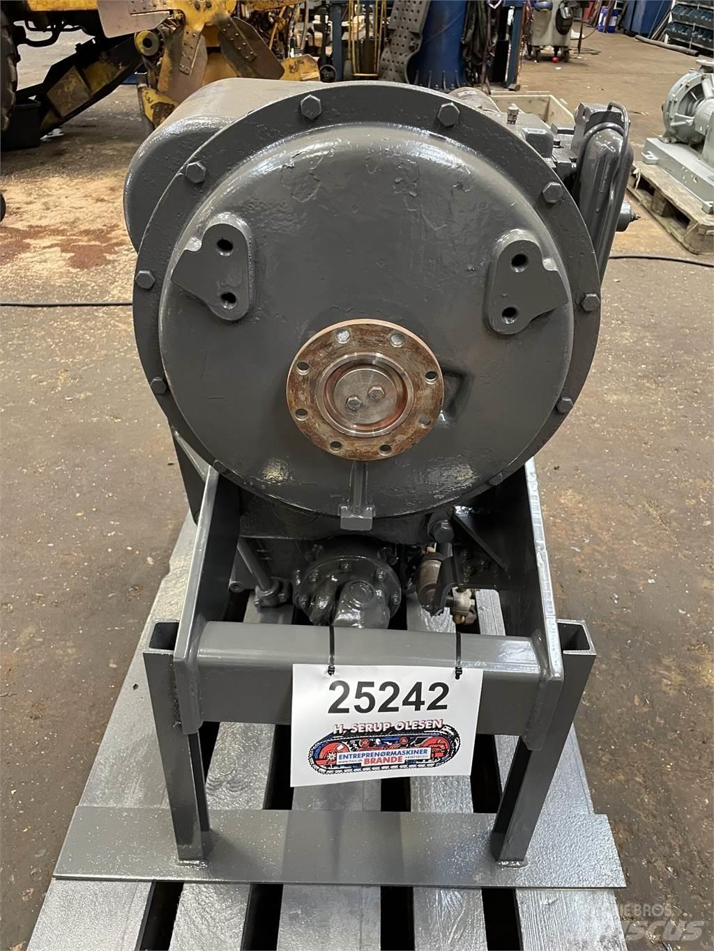 ZF 3WG-180 transmission أجهزة نقل