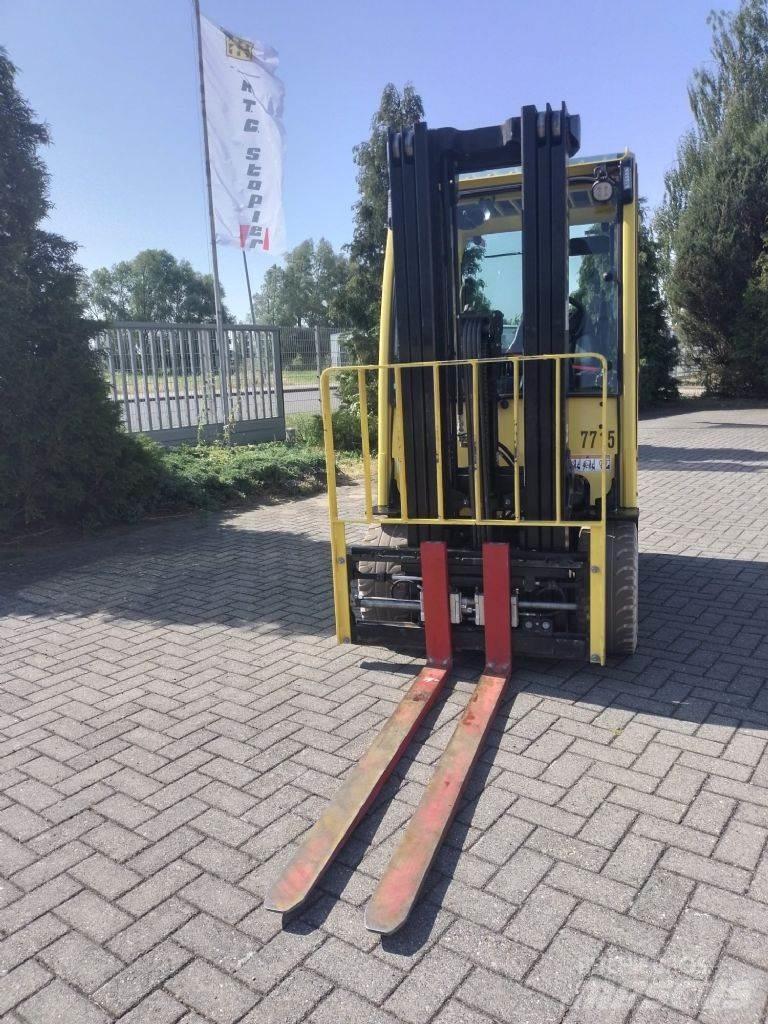 Hyster J2.5XN شاحنات ذات رافعات شوكية تعمل بالكهرباء