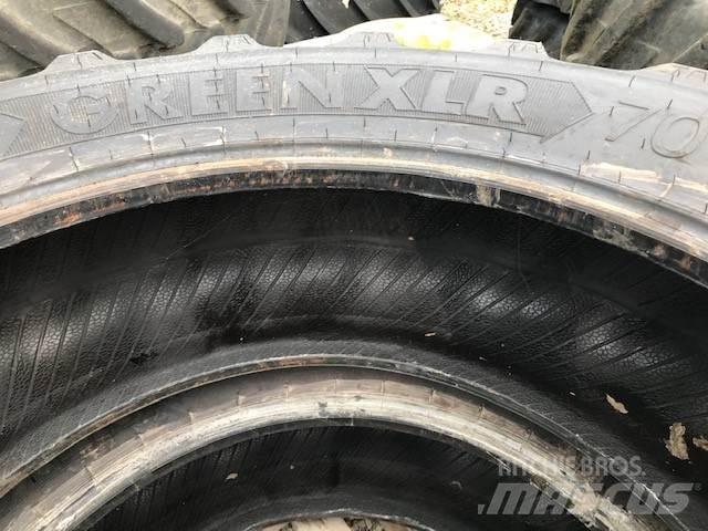  Rear Tyres الإطارات والعجلات والحافات
