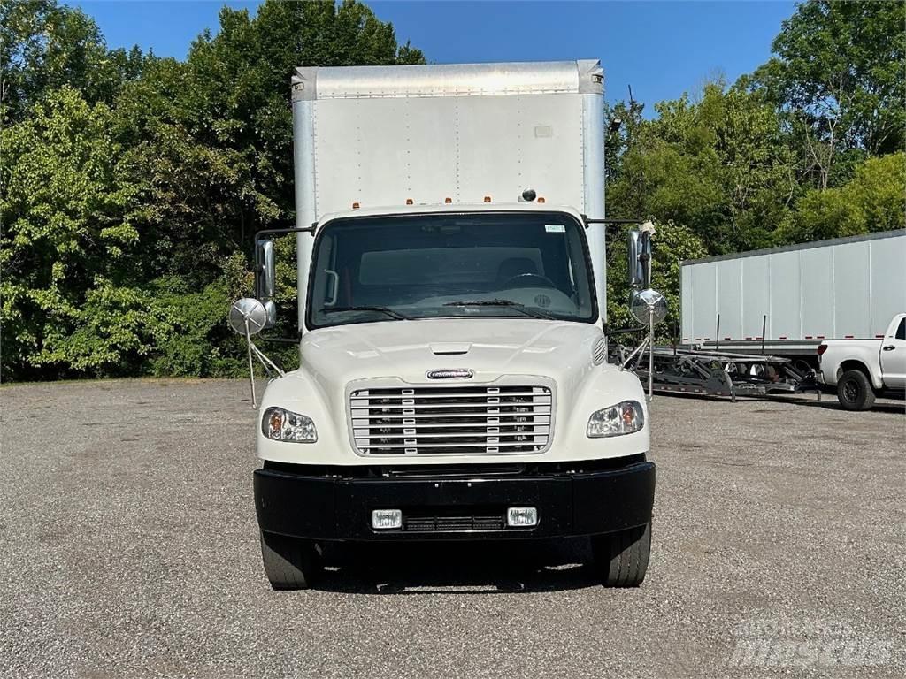 Freightliner M2 شاحنات ذات هيكل صندوقي