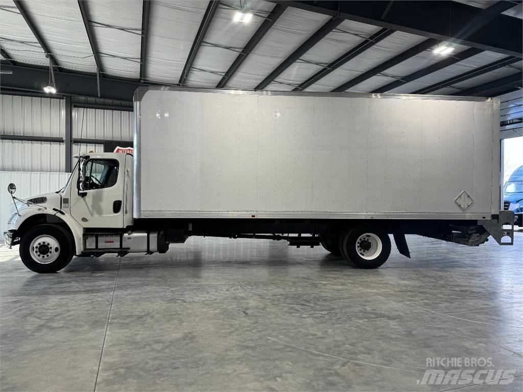 Freightliner M2 شاحنات ذات هيكل صندوقي