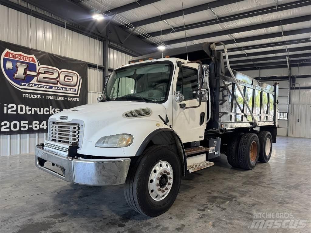 Freightliner M2 شاحنات قلابة