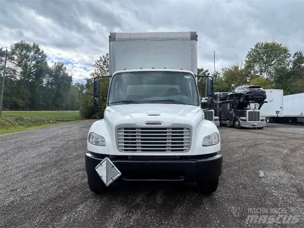 Freightliner M2 106 شاحنات ذات هيكل صندوقي