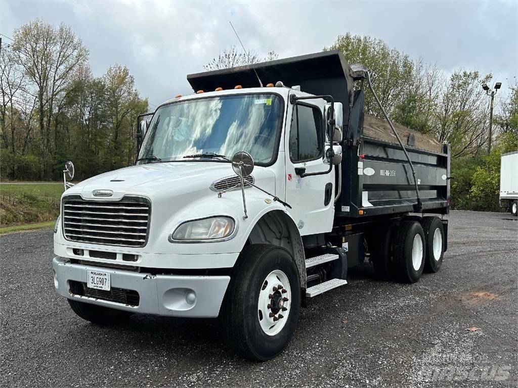 Freightliner M2 106 شاحنات قلابة