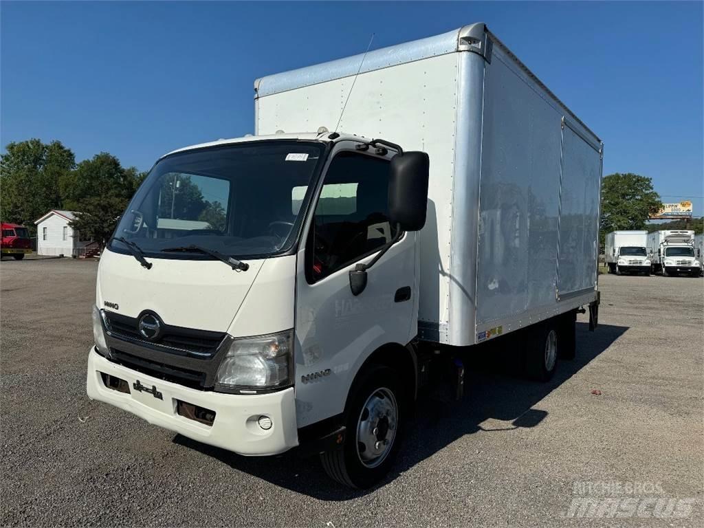 Hino 198 شاحنات ذات هيكل صندوقي