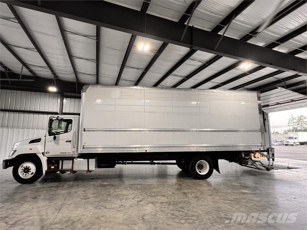 Hino 268 شاحنات ذات هيكل صندوقي