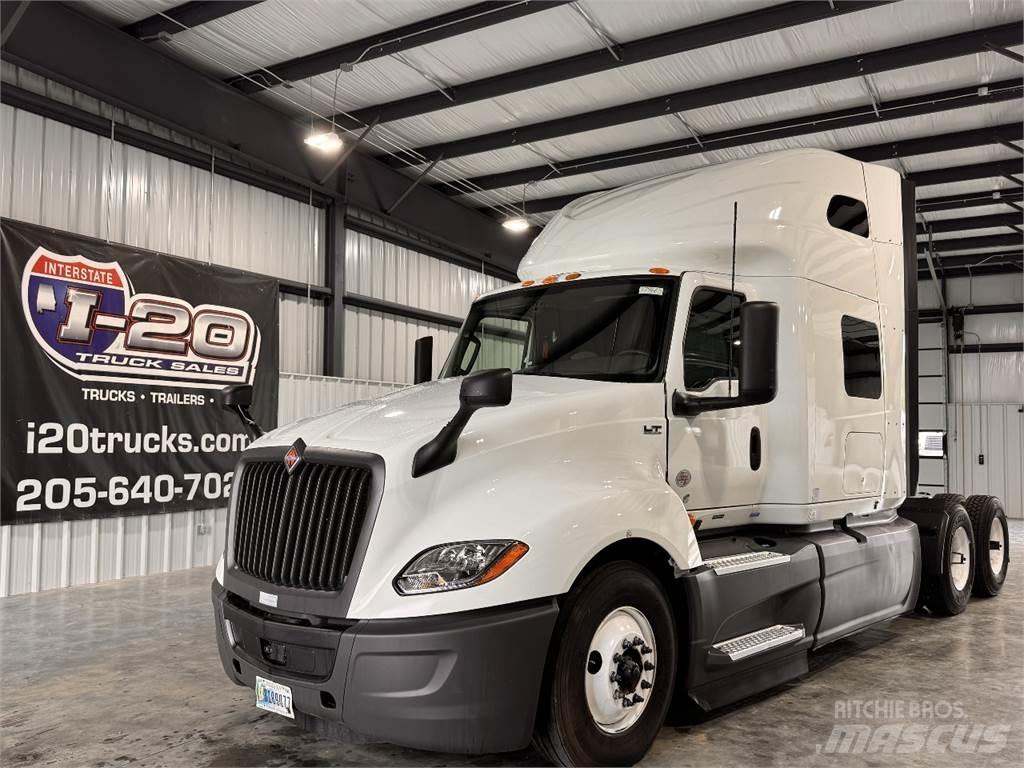 International LT625 وحدات الجر