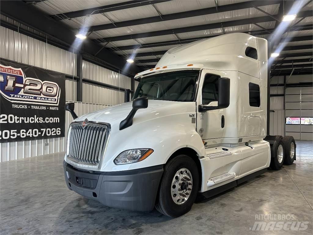 International LT625 وحدات الجر
