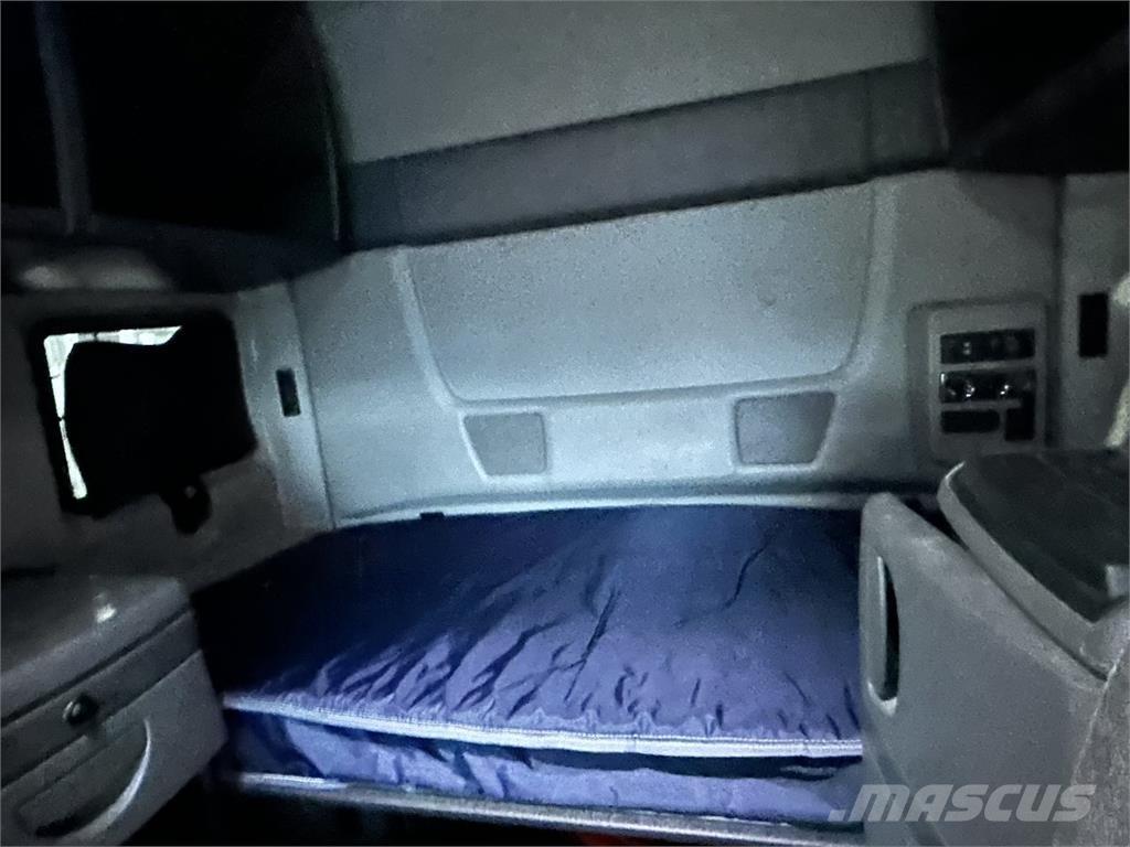 International LT625 وحدات الجر