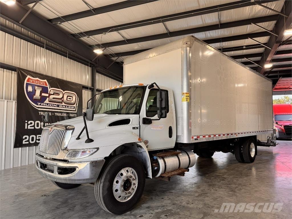 International MV607 شاحنات ذات هيكل صندوقي