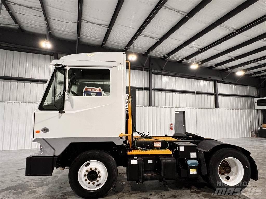 Kalmar T2 جرارات صالات المطارات