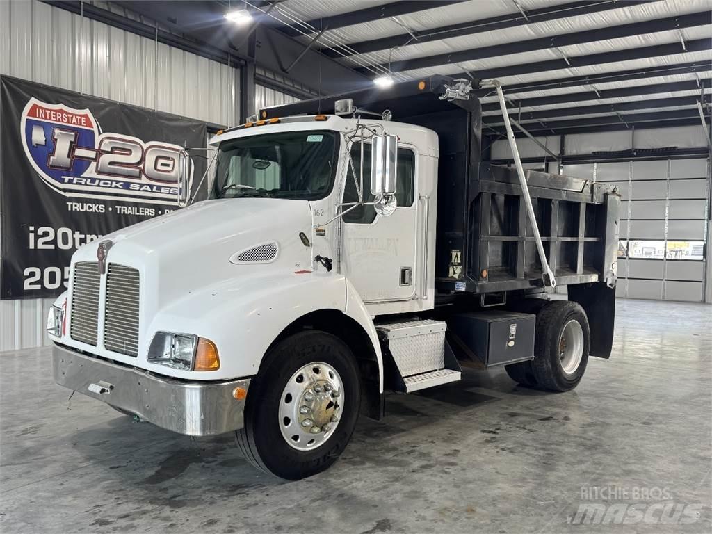 Kenworth T300 شاحنات قلابة