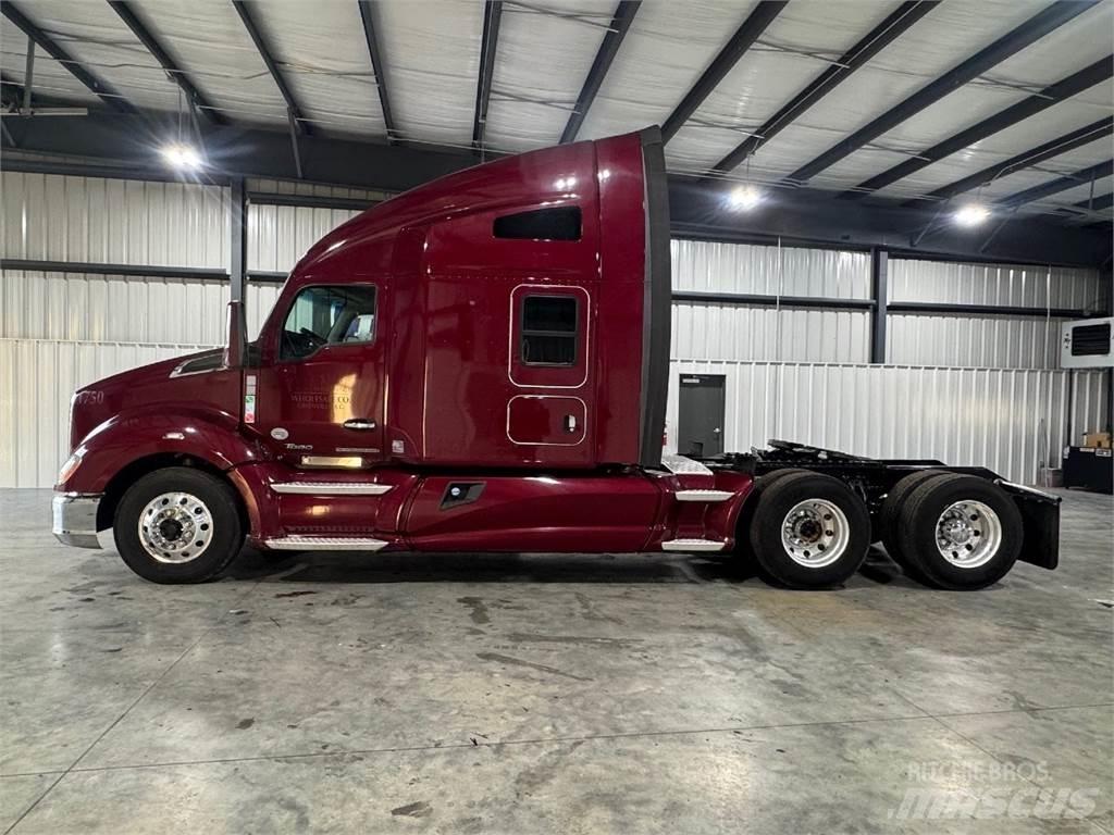 Kenworth T680 وحدات الجر